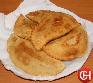 Домашние чебуреки с мясом