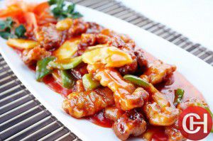 Свинина в кисло-сладком соусе по-китайски.